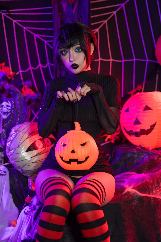 Umeko J – Mavis Halloween试读4P